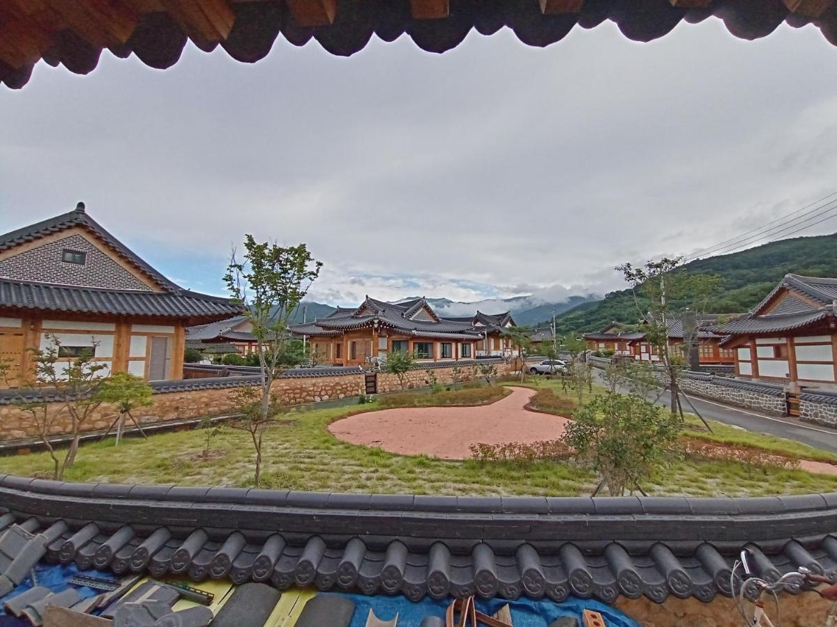 Mirinae Hanok Tradiational House Gwangyang  Luaran gambar